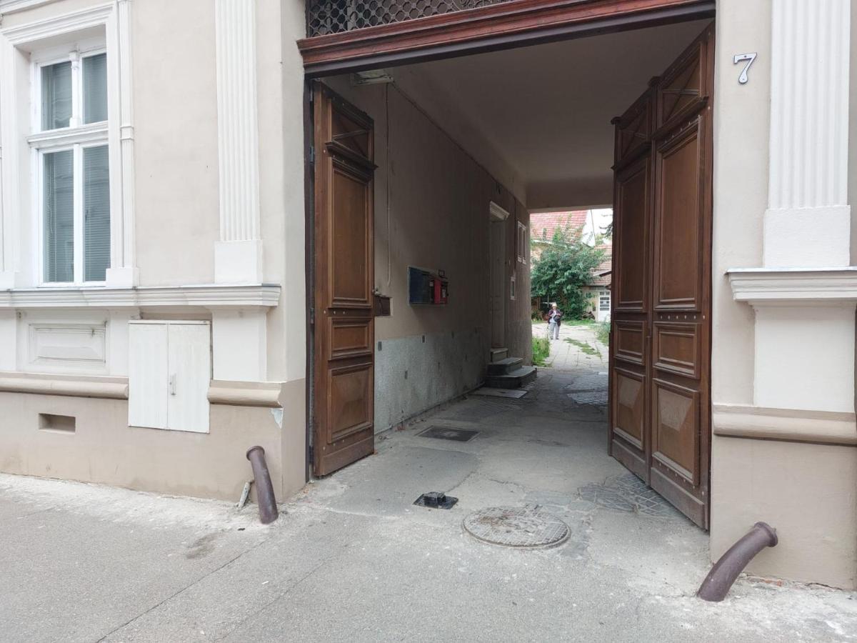 Valiapart Oradea Exteriör bild